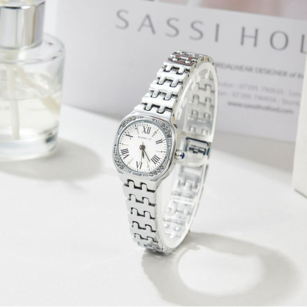 Fashion New Women's Square Stereo Watch