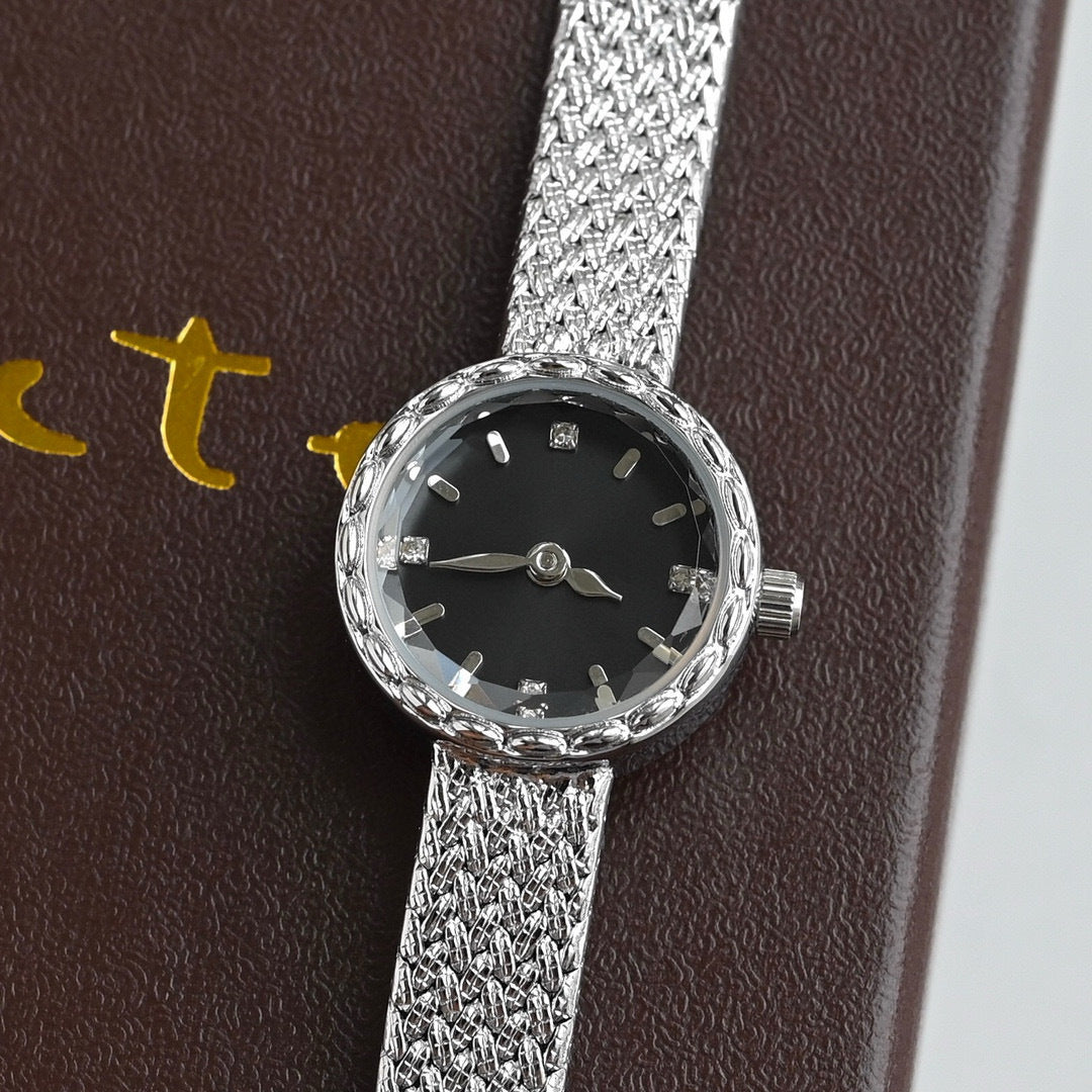 Mid-ancient Simple Retro Special Interest Light Luxury Small Golden Watch Women